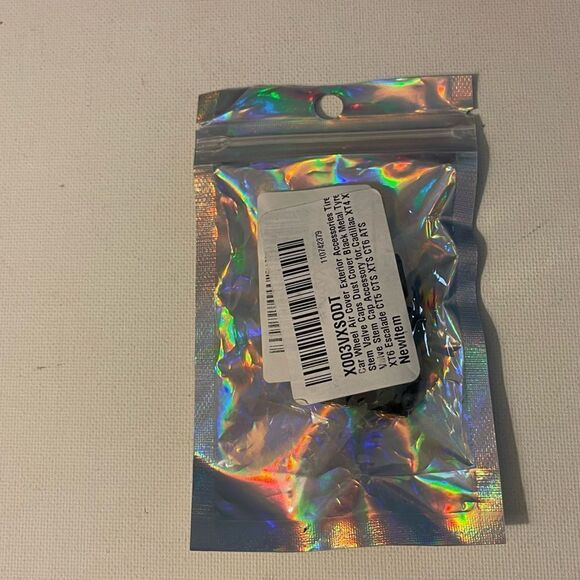 Cadillac Valve Stem Caps in Black set of 4 NWT - Picture 4 of 4